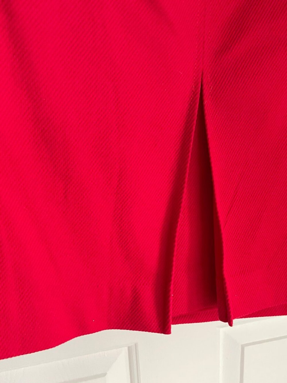 Talbots Solid Red Front Inverted Pleat w/Gold Buttons Skirt – NWT Size 22W - Picture 3 of 12